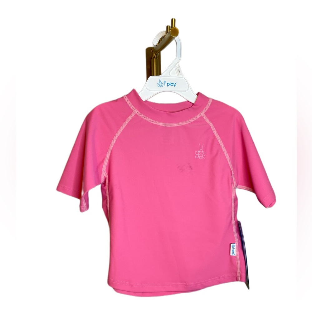 NWT i play.® by green sprouts® Size 3T Short Sleeve Rashguard Shirt in Hot Pink